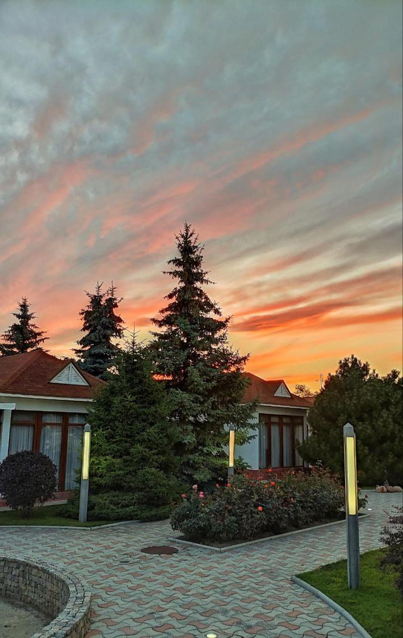 Chebak Ranch Hotel Tamchy Exterior photo
